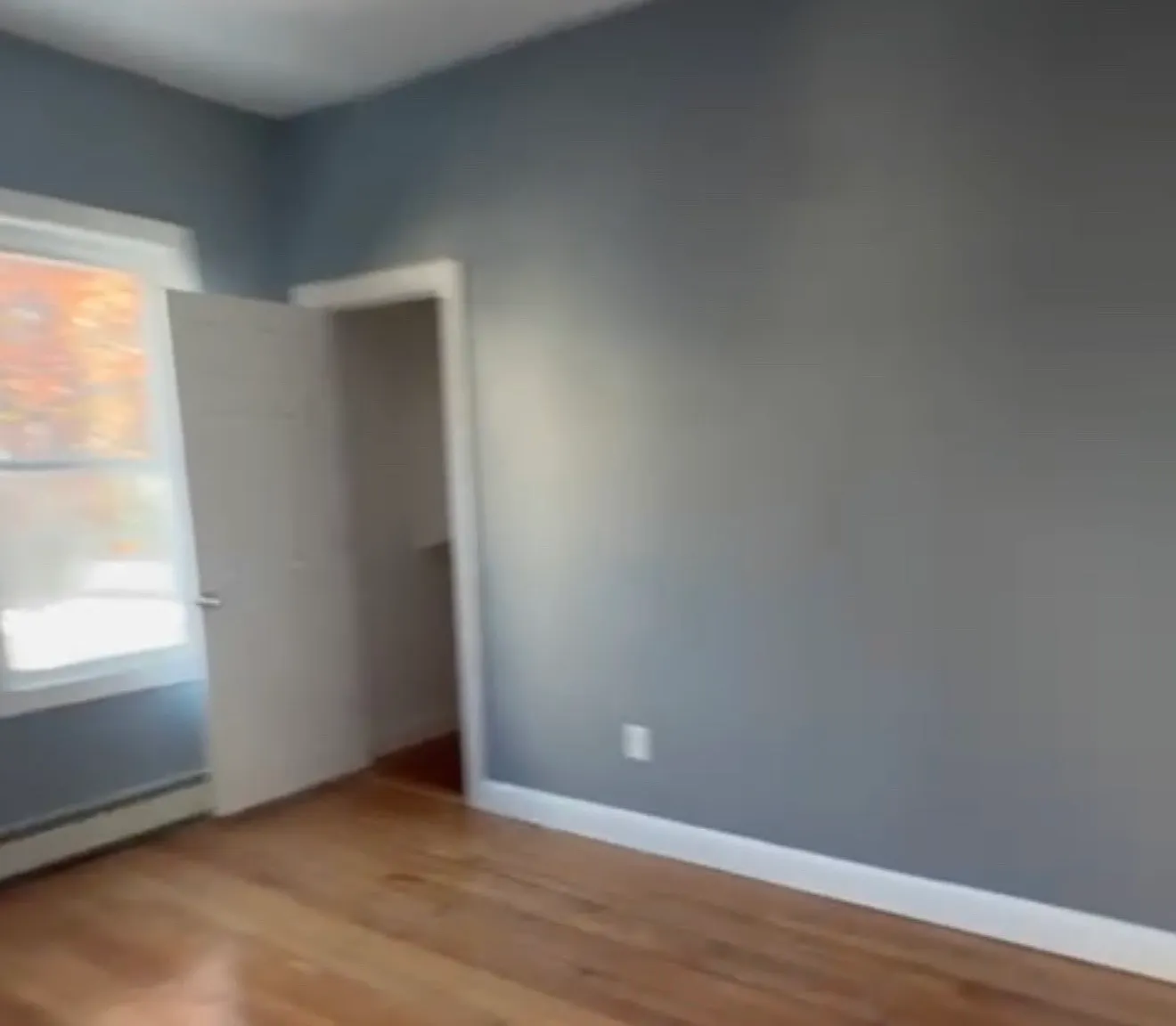 3 bed, 1300 sqft, $2,850 — Photo 2
