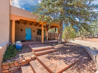 13 Arroyo Vis, Santa Fe, NM 87505