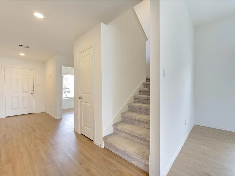 3418 Spanish Oak Ln — Photo 8