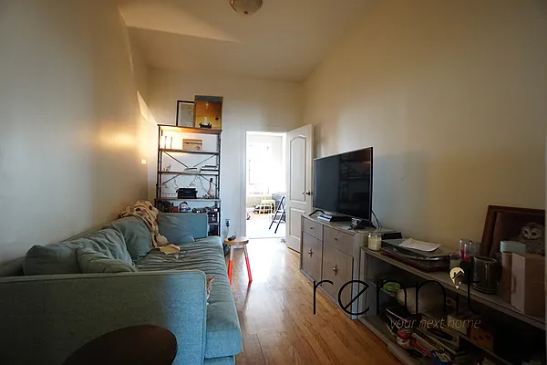 Rented by Rennit Inc. | media 3