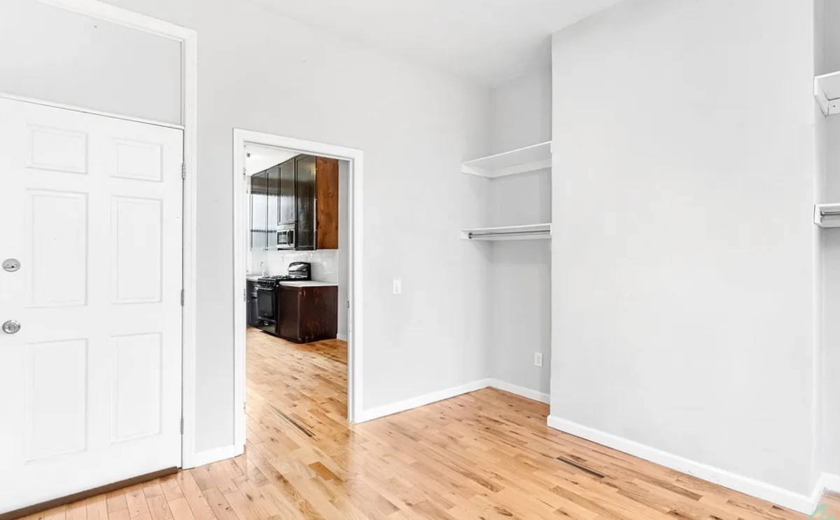 Building Photo - 2218 41st St #2R