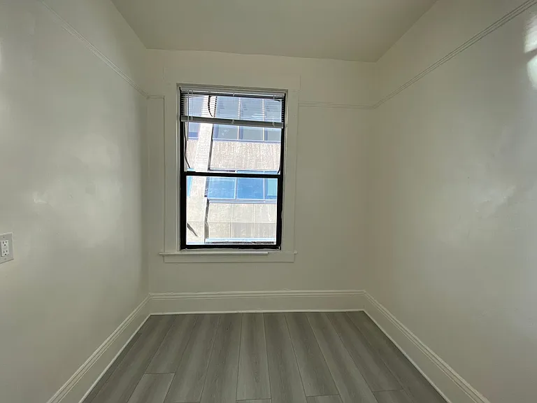 668 Clay St #53 — Photo 3