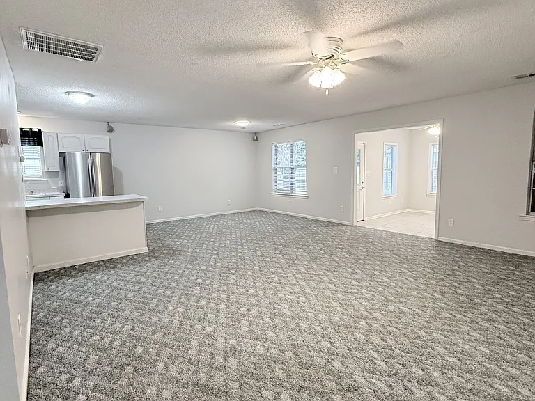 1132 Lancelot Ln — Photo 34