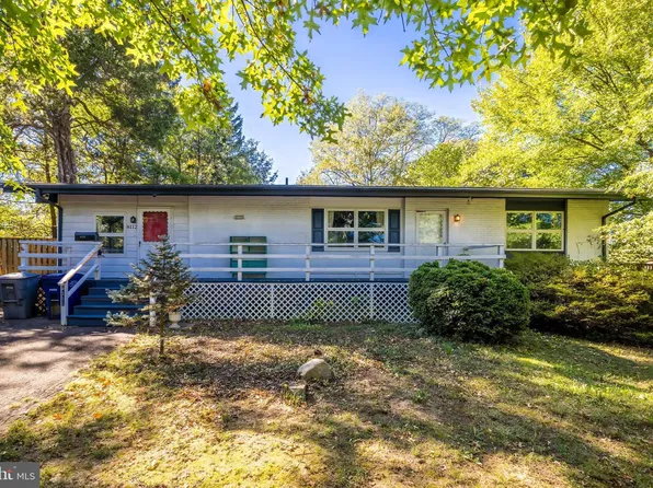 8112 Martha Washington St, Alexandria, VA 22309