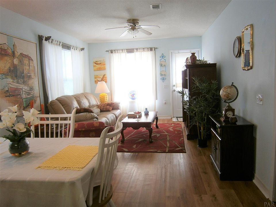 1st image of 7917 Stonebrook Dr