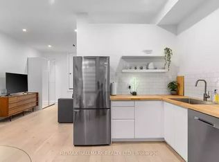 12 Glenside Ave #1A, Toronto, ON M4L2T5