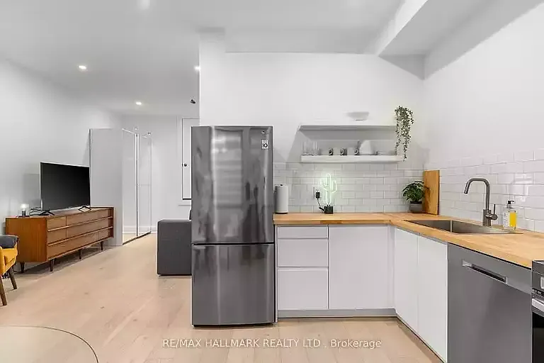 12 Glenside Ave #1A photo 1