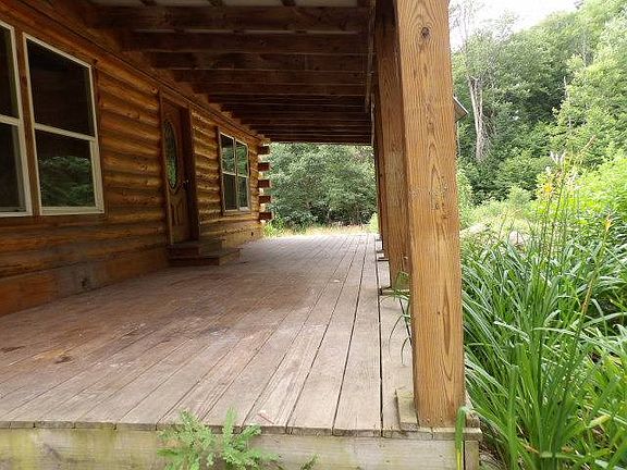 4th image of 219 Bickford Rd