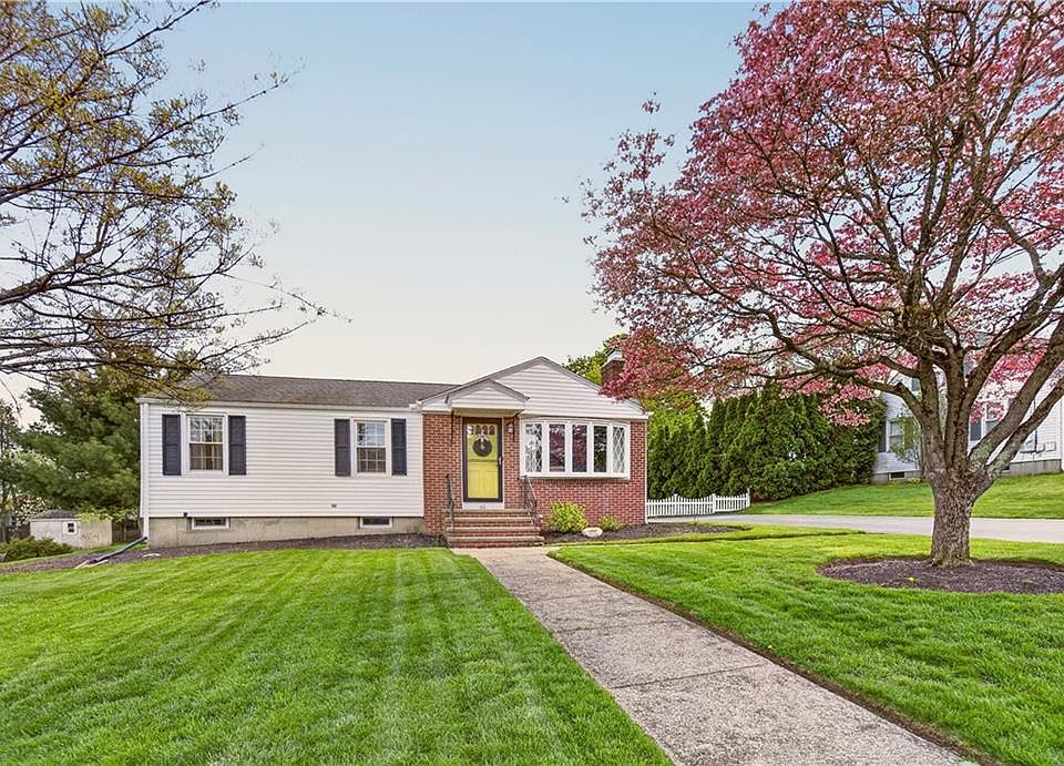 1st image of 64 Westfield Dr