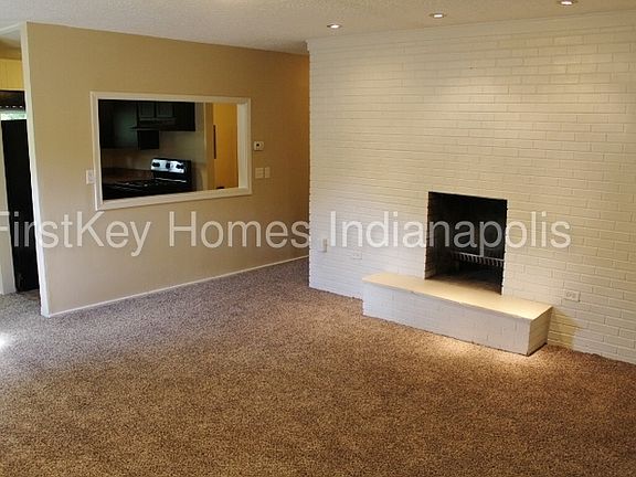 3rd image of 5876 Meadowlark Dr