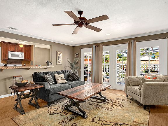 3rd image of 22545 Covello St