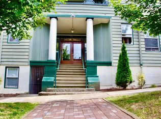 816 S 8th St APT 201, Tacoma, WA 98405