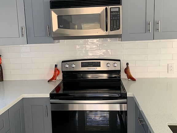 5th image of 213 SE 1st Cir
