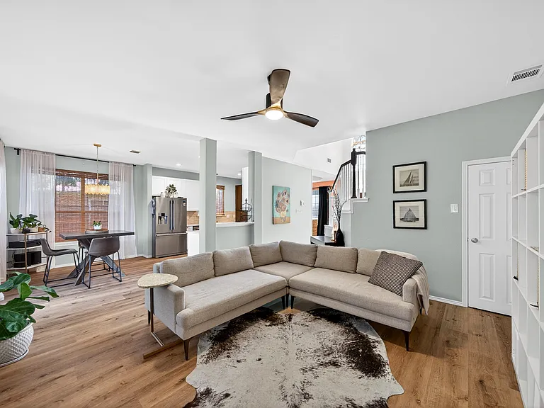 1011 Aylesbury Dr — Photo 19