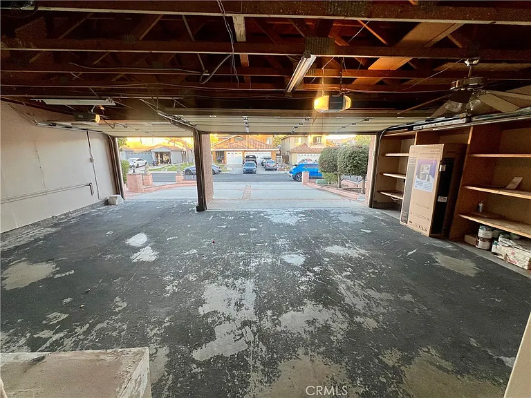 2909 Dorchester Cir — Photo 36