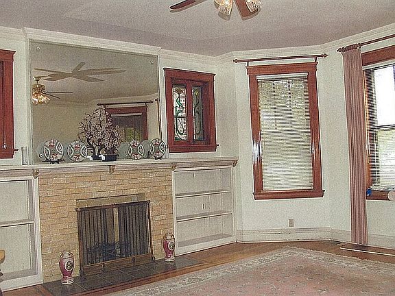4th image of 2814 W Logan Blvd #1