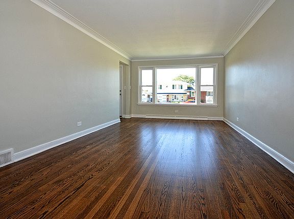3rd image of 10141 S Albany Ave