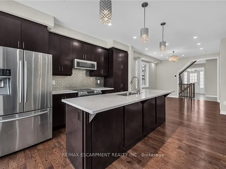 75 Forest Ridge Ave — Photo 12