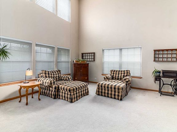2nd image of 434 Hancock Ave
