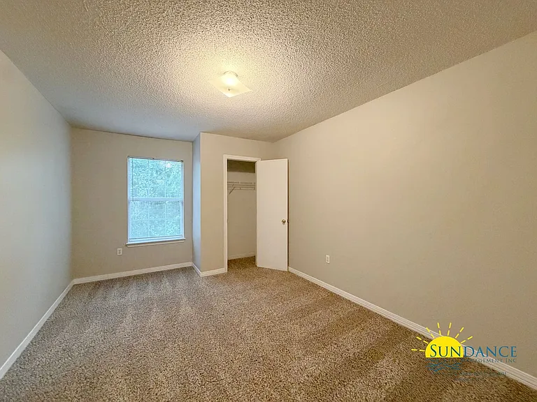 360 Schneider Dr #6 — Photo 15