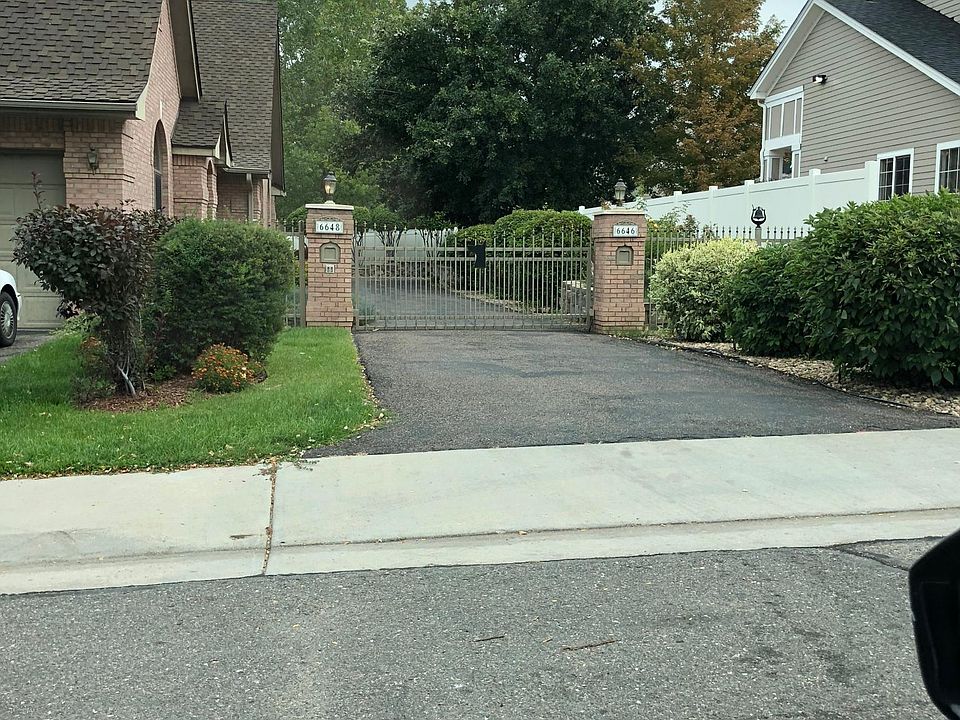 Gated property