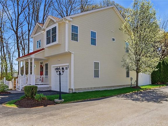 4th image of 164 Bear Hill Rd APT 35