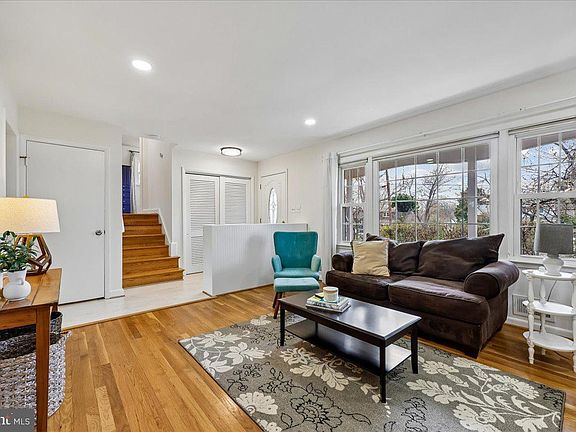 5th image of 13413 Oriental Ct