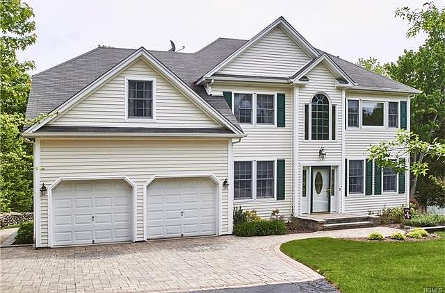 1st image of 34 Laura Ln