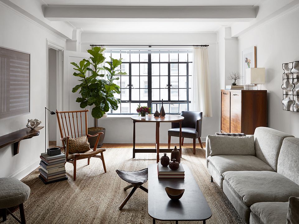 1st image of 10 Park Ave #7C