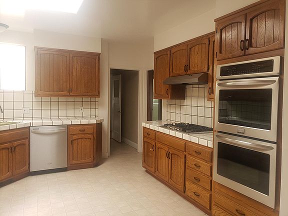 kitchen with Double Oven