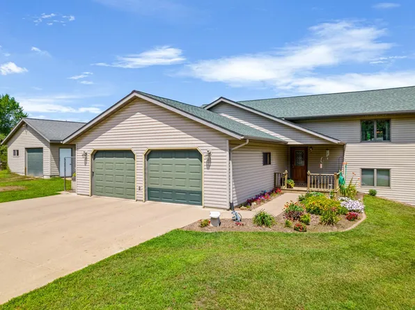 S2878 Willow Ln, Fountain City, WI 54629