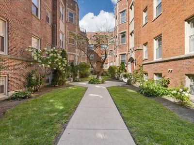 6818 N Ashland Blvd APT 1A, Chicago, IL, 60626