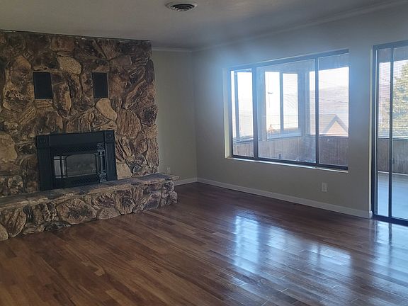 4th image of 9845 El Dorado Way