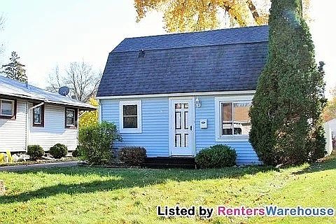1st image of 92 Orange Ave W