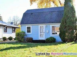 92 Orange Ave W, Saint Paul, MN 55117
