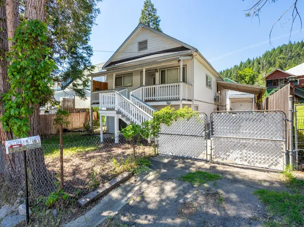 6011 Snow St, Dunsmuir, CA 96025
