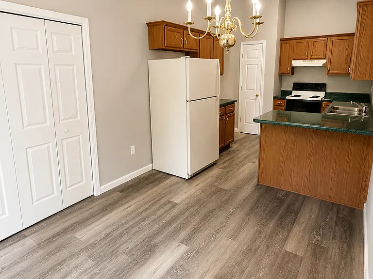 9277 Grove Manor Dr — Photo 16