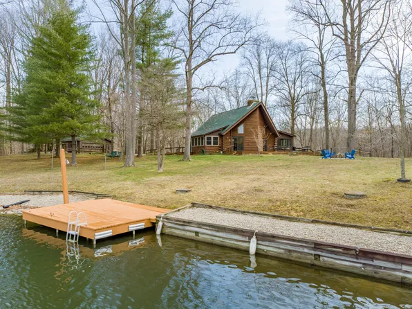 5635 Little Fox Ln, Morgantown, IN 46160