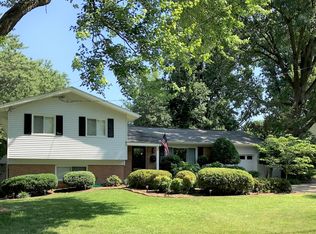 7710 Killebrew Dr, Annandale, VA 22003