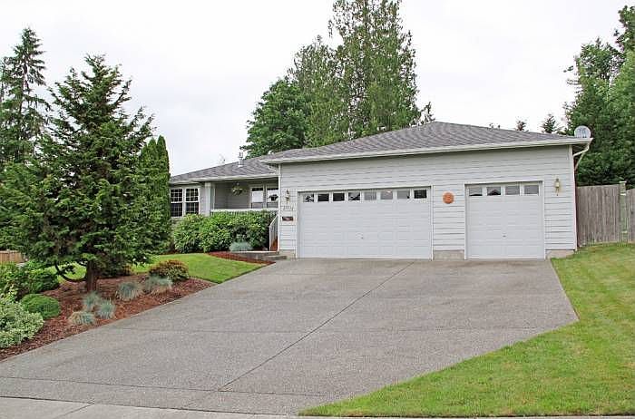 Front Of Home-3 Car Garag