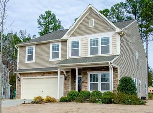 200 Hillcrest Ct, Matthews, NC 28104