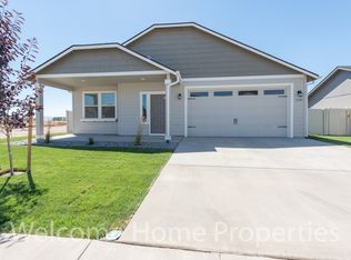1399 SW Julia St, College Place, WA 99324