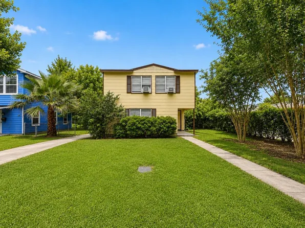 1228 6th Ave N, Texas City, TX 77590