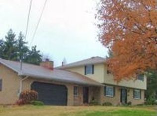 245 N Hills Dr, Parkersburg, WV 26104