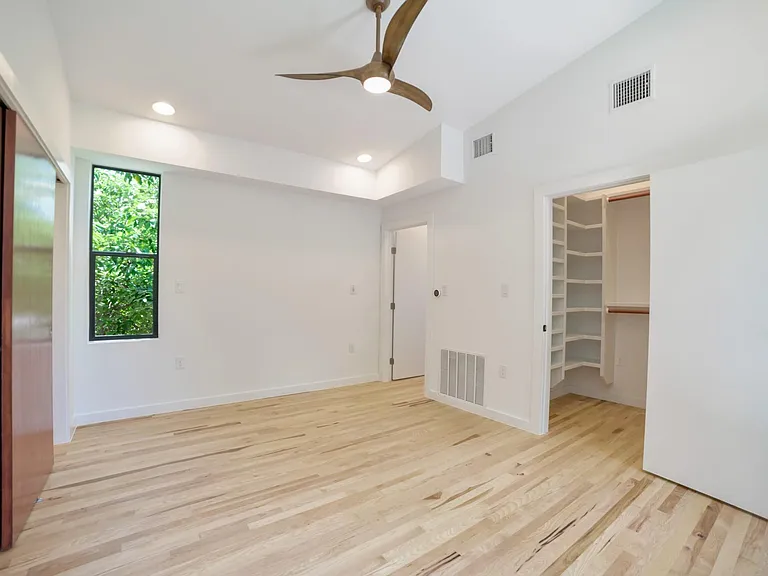 1807 Holly St #B — Photo 16