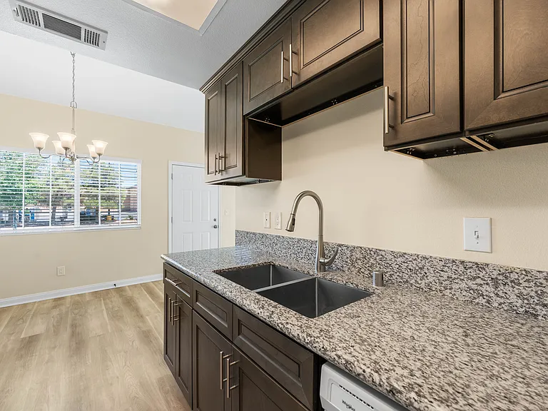 1648 Cactus Dr #D — Photo 15