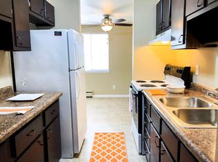 1120 Ann St APT 10, Madison, WI 53713