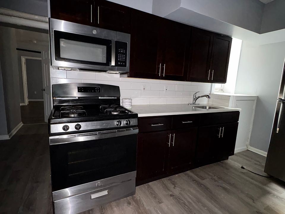 1st image of 1084 Kennedy Blvd #Ll