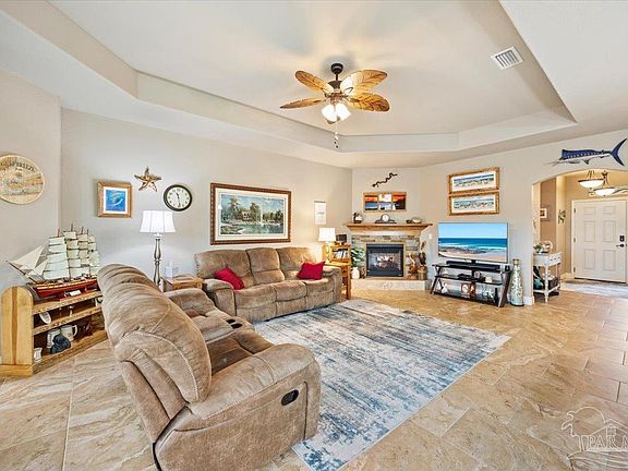 3rd image of 4154 Oak Pointe Dr
