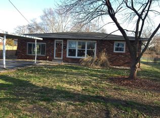215 W 6th St, Cahokia, IL